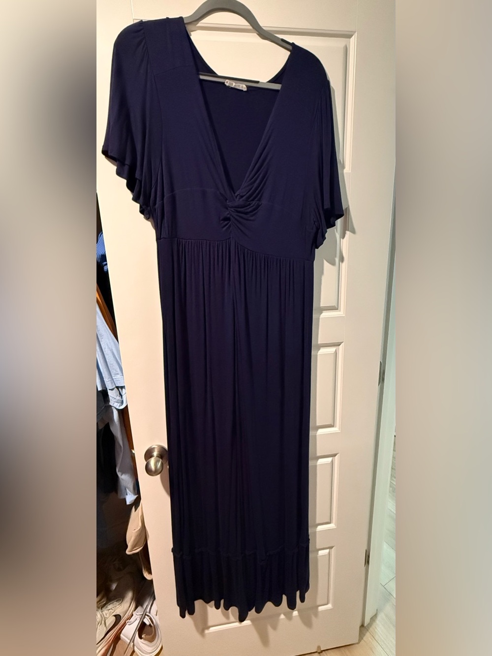 Women's Navy Blue V-Neck Maxi Dress